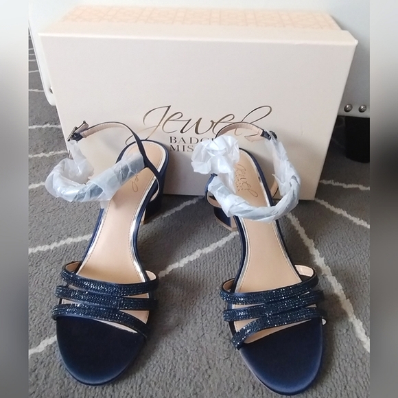 New In Box Badgley Mischka Navy Brighton Sparkle Heels